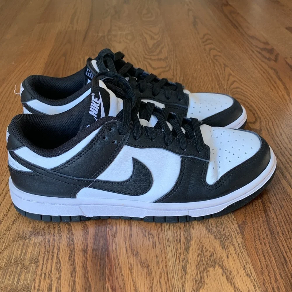 Nike women Panda Dunks